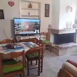 Niki'S House