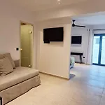 La Maltese Boutique Paros
