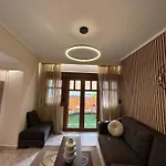 Ano Poli Modern Apartment