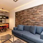 Delmare Val Apt