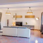 Stylish House With Sea-View In Kampos
