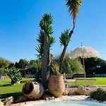 Sunny Garden Aparthotel