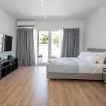 Frinely Apartments