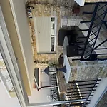 Christinas Deluxe Apartment