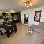 Christinas Deluxe Apartment