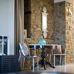 Nephelis Heritage House