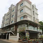 Hotel Skml Grand