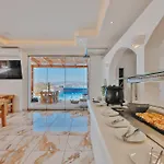 Naxos Grand Hotel