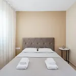 Nk Rooms & Suites