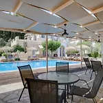 Apartments Avra