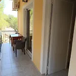 To Limanaki
