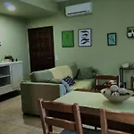 Orsiida Seaside Cottage Kgatzea
