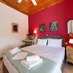 Retro City Apartments By Imagine Lefkada