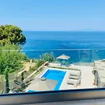 Blue Lagoon Suites At Stoupa