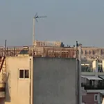 Central & Comfortable, With Acropolis View