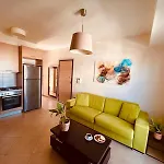 Central & Comfortable, With Acropolis View