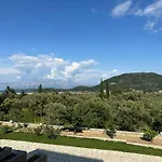 Elpida Luxury Apartments Suites