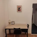Cozy Apartment Downtown