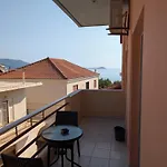 Vista Castello By Lazarus