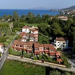 Melograno Apartments And Studios