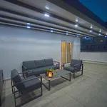 Q Apartments Private Parking