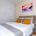 Cozy Apartment Near Athens Center