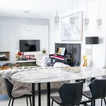Sonata Deluxe Apt With 3 Bedrooms