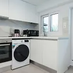 Cozy 1 Bd Basement Apt In Pagrati With Backyard
