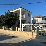 Villa Lifestyle & Trends
