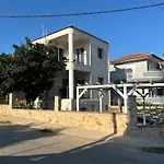 Villa Lifestyle & Trends