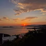 Νησώκατοικία Με Εκπληκτική Θέα/ Ηλιοβασίλεμα.