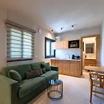 Asklipiou Cube - Kalamata Mediterranean Suites
