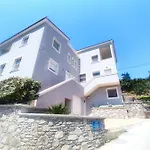 Gea Luxury Apartment Myrina