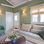 Maistro Residence - Old Town Home Collection
