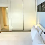 Upscale 2-Bdr Apartment In Palio Faliro