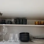 Ύρια House'S