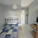 Cozy Sunny Studio Apartment