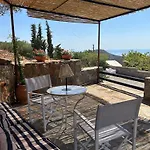 Guesthouse Kamara II