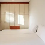 Seaview Terrace Haven-Perfect Location By The Sea