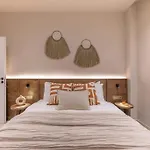 Charming Boho Haven - Luxurious Escape In Thisseio