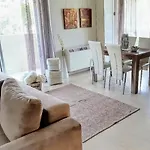 Glyfada 1Bedroom Unit With Fireplace
