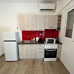 Modern And Cozy Apartment In The Center Of Athens