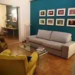 Unique 3 Bdrm Apartment, 5 Min Walk From Acropolis