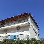 Patra Studio B4