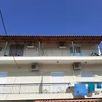 Patra Studio B4