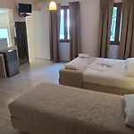 Achilleas Hotel