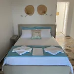 Niki'S Studios