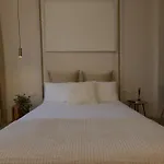 Athens Host - Urban Boho