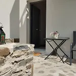 Aloe Apartments Syros