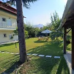 Dimis Apartments
